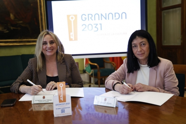 Firma de la adhesión (AYTO. GRANADA)