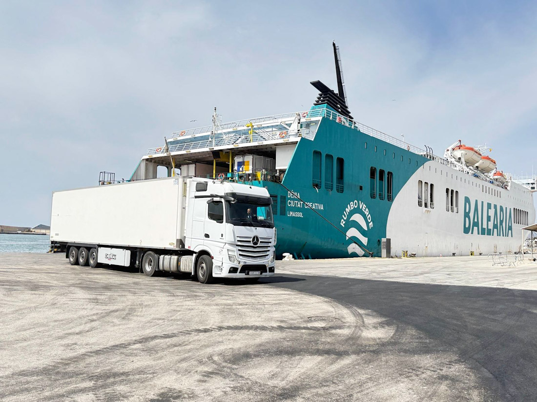 El buque Dénia Ciutat Creativa ha abierto esta edición en el puerto granadino (SUBDELEGACIÓN DEL GOBIERNO) El buque Dénia Ciutat Creativa ha abierto esta edición en el puerto granadino (SUBDELEGACIÓN DEL GOBIERNO)