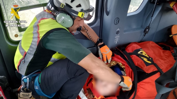 (GUARDIA CIVIL)