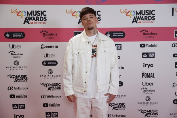 Saiko durante el photocall previo a la cena de nominados de Los40 Music  (KIKE RINCÓN/EUROPA PRESS)