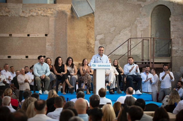 El presidente del PP de Granada, Francis Rodríguez, durante su intervención en el inicio del curso político (PP GRANADA)