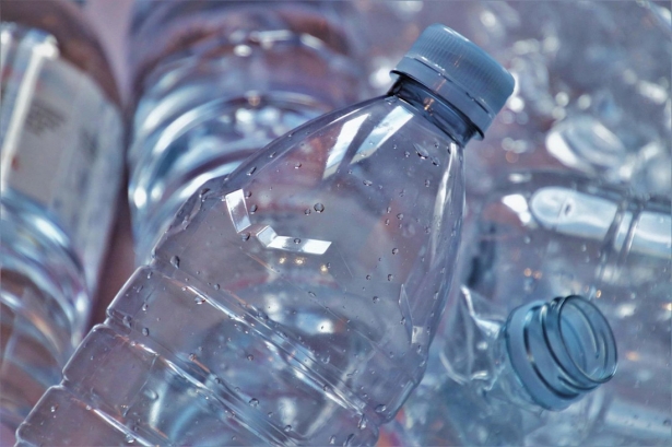 Imagen de recurso de botellas de plástico (UGR)
