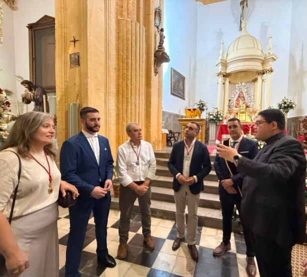 Visita a la iglesia de Colomera (DIPGRA)