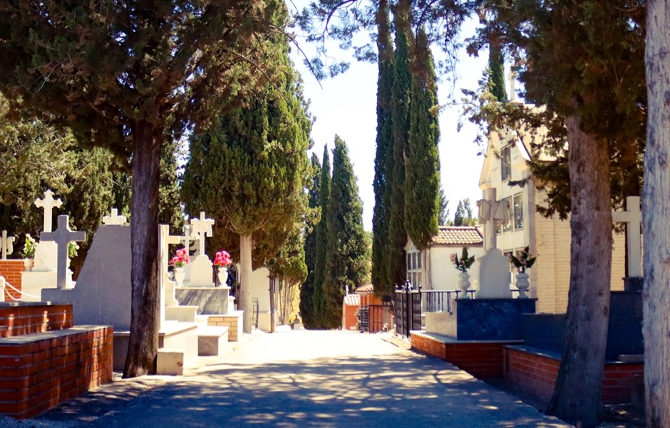 Cementerio Municipal de Íllora (AYTO. ÍLLORA) Cementerio Municipal de Íllora (AYTO. ÍLLORA)