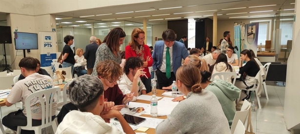 Hackaton de Andalucía Emprende en la provincia de Granada (JUNTA) Hackaton de Andalucía Emprende en la provincia de Granada (JUNTA)