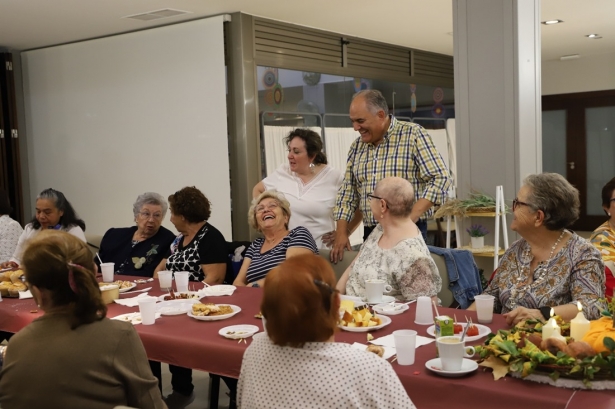 (AYTO. HUÉTOR  TÁJAR) (AYTO. HUÉTOR  TÁJAR)