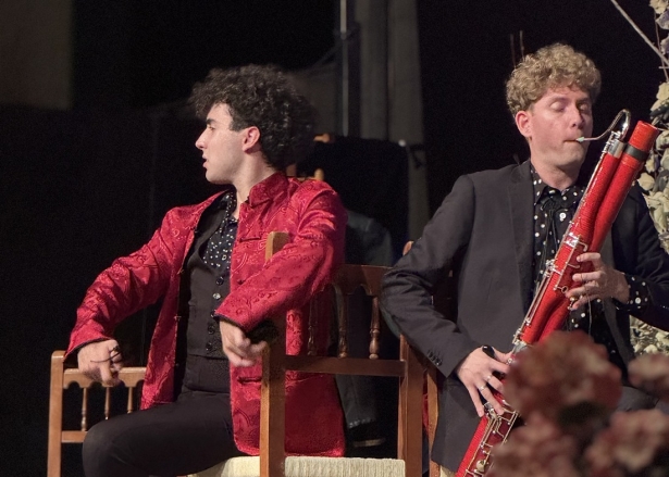 Víctor y Ruven (FRANCIS FLORES) Víctor y Ruven (FRANCIS FLORES)