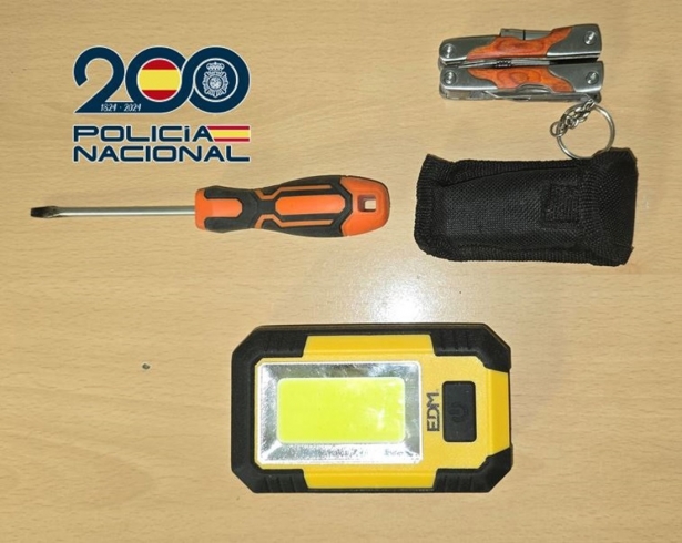 Herramientas intervenidas tras robos en Albayda (POLICÍA NACIONAL)
