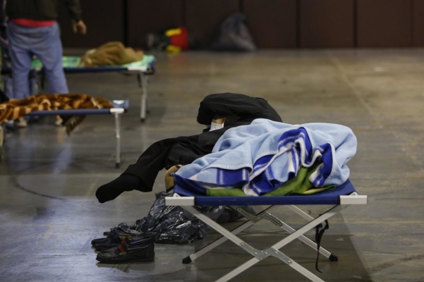 Persona sin hogar (ÁLEX CÁMARA / EUROPA PRESS)