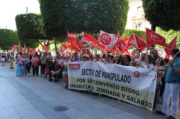 Concentración del sector del manipulado. Archivo. (EUROPA PRESS/UGT)