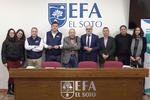 Firma del convenio suscrito entre la Delegación territorial de Justicia, Administración Local y Función Pública y la Escuela Familiar Agraria (EFA) El Soto (JUNTA DE ANDALUCÍA) Firma del convenio suscrito entre la Delegación territorial de Justicia, Administración Local y Función Pública y la Escuela Familiar Agraria (EFA) El Soto (JUNTA DE ANDALUCÍA)