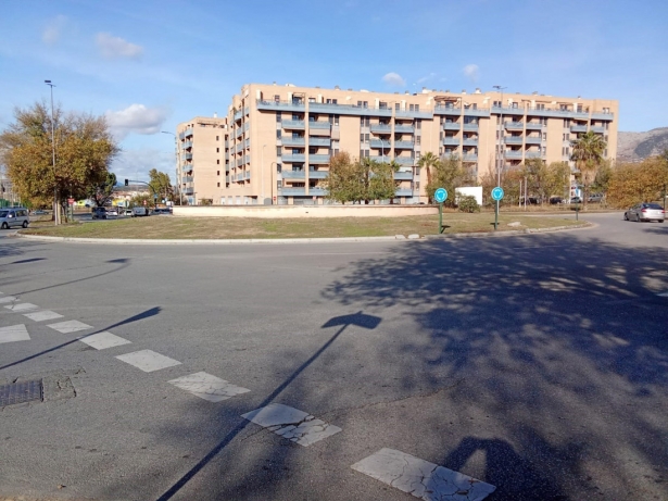 Entorno del residencial Ciudad de la Luz en Granada (ASOCIACIÓN DE AFECTADOS CIUDAD DE LA LUZ) Entorno del residencial Ciudad de la Luz en Granada (ASOCIACIÓN DE AFECTADOS CIUDAD DE LA LUZ)