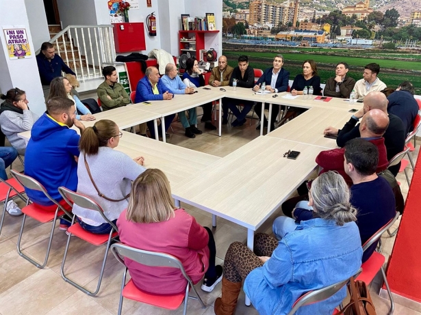 Reunión del PSOE con trabajadores del sector del manipulado y representantes sindicales (PSOE) Reunión del PSOE con trabajadores del sector del manipulado y representantes sindicales (PSOE)