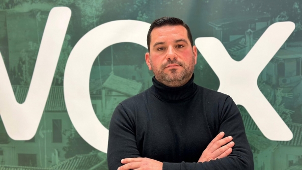 El portavoz del grupo municipal de Vox en Pinos Puente, Antonio Duarte (VOX)