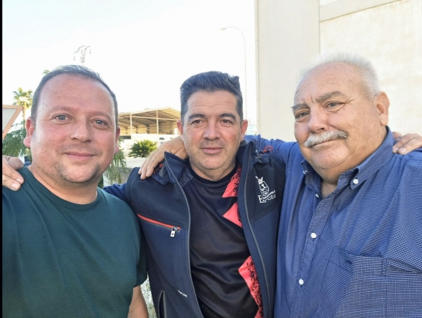 Los tres alcaldes granadinos que han recibido el galardón (AYTO. CÚLLAR VEGA) Los tres alcaldes granadinos que han recibido el galardón (AYTO. CÚLLAR VEGA)