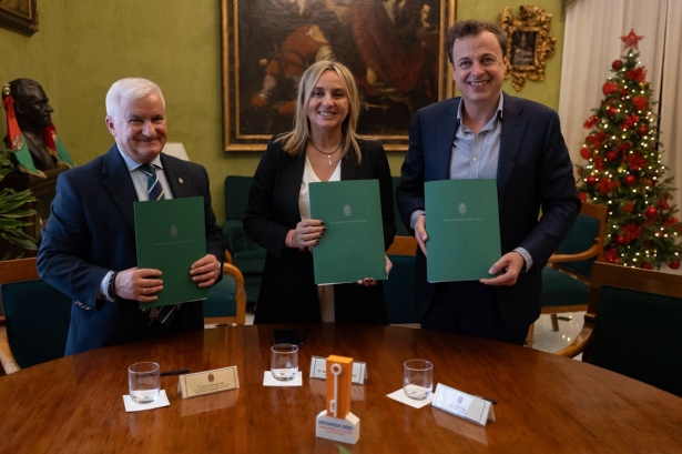 (AYTO. GRANADA) (AYTO. GRANADA)