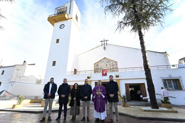 Visita institucional del presidente de la Diputación de Granada, Francis Rodríguez, en el centro a Cuevas del Campo (DIPUTACIÓN)