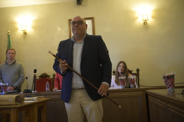 El nuevo alcalde de Pinos Puente, Iván Fernández (GPMEDIA) El nuevo alcalde de Pinos Puente, Iván Fernández (GPMEDIA)