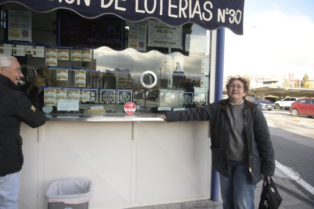 Administración de lotería de Carrefour Armilla (GPMEDIA)