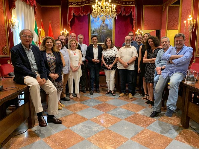 Mesa por la Ciencia de Granada (AYTO. GRANADA)