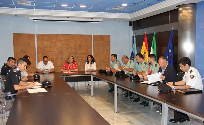 Junta de seguridad celebrada en Almuñécar (AYTO. ALMUÑÉCAR)