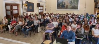 Aspirantes a maestros en el inicio de la prueba (JUNTA) 