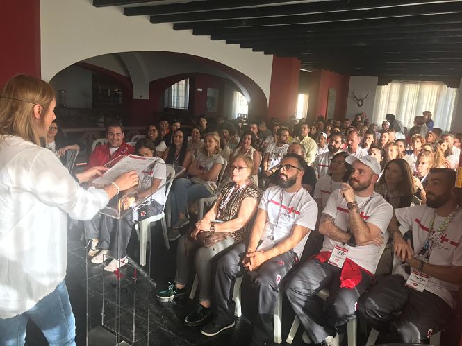 Voluntarios de Cruz Roja (CRUZ ROJA)