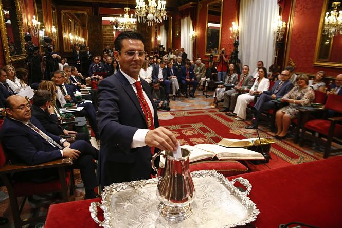 Francisco Cuenca se muestra contento por la llegada del Ave (ÁLEX CÁMARA / EUROPA PRESS)