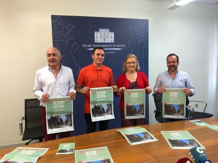 Rueda de prensa de presentación de la tostada de jamón más larga del mundo (AYTO. MOTRIL) 