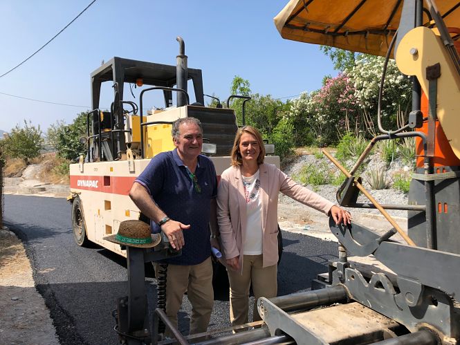 Luisa García Chamorro y Antonio Escámez durante la visita a las obras (AYTO. MOTRIL) 