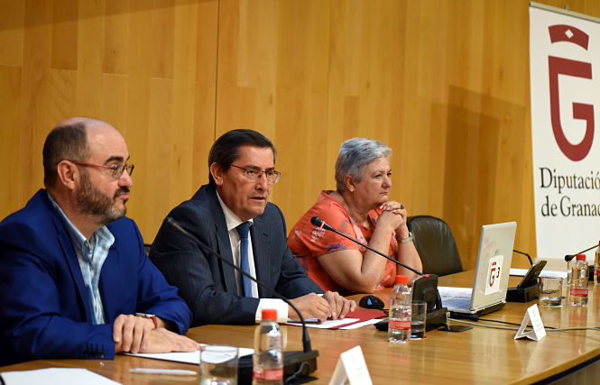 José Entrena ha inaugurado las jornadas formativas (J. GROSSO /DIPGRA) 