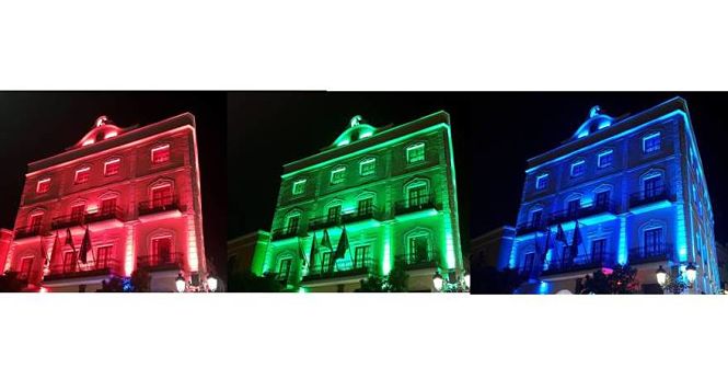 Ayuntamiento de Almuñécar iluminado (AYTO. ALMUñËCAR)