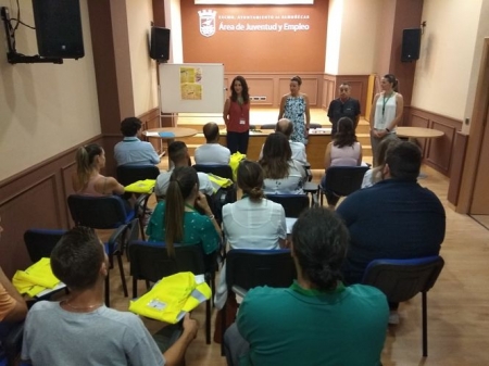 El Ayuntamiento de ALmuñécar ha dado la bienvenida a los nuevos trabajadores (AYTO. ALMUÑÉCAR)