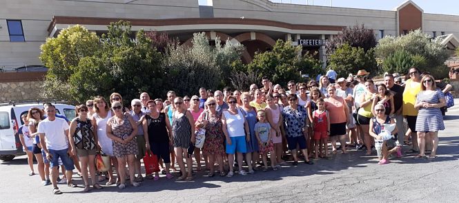 Vecinos de Vega del Genil en el Balneario de Alicún de Ortega (AYTO. VEGAS DEL GENIL)