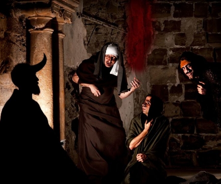 Guadalupe Plata actuará en tendencias (WILD PUNK)