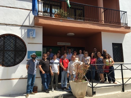 Socio del proyecto europeo `Esmartcity` durante la visita (DIPGRA)