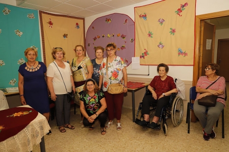Expocisión de manualidades de la Asociación de mujeres Torremora (AYTO. HUÉTOR TÁJAR)