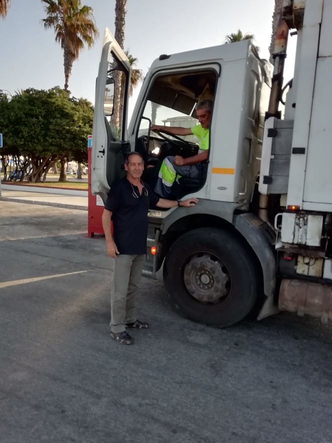 Camión que se encargará de la recogida (AYTO. SALOBREÑA)