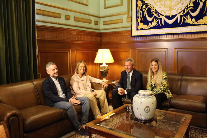 Luisa García Chamorro ha recibido al presidente de la Autoridad Portuaria de Motril (AYTO. MOTRIL) 