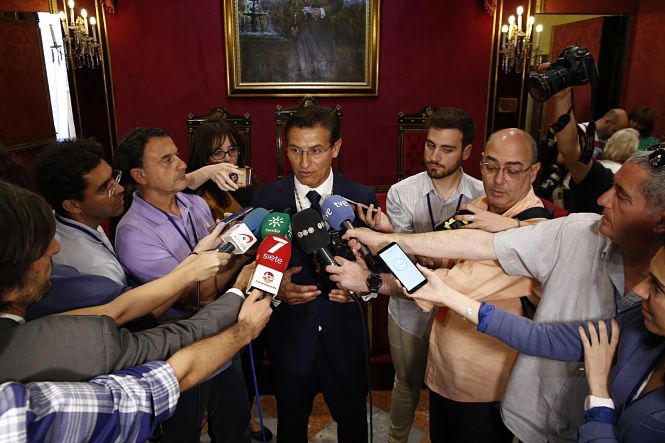 El alcalde de Granada, Luis Salvador (Cs) (ÁLEX CÁMARA / EUROPA PRESS)