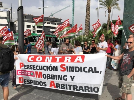 Concentración de CCOO en el Burger King de C.C. Nevada (CCOO) 