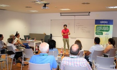 Momento de las jornadas `Vivie con el Daat` (HUSC)