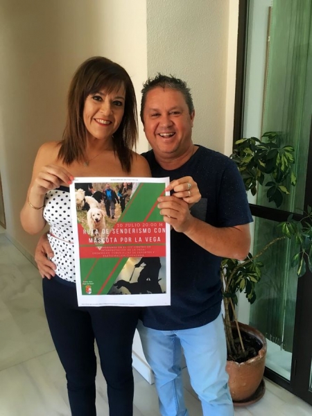 presentación de la Ruta, a la que han asistido los dos concejales vegueños (AYTO. VEGAS DEL GENIL)