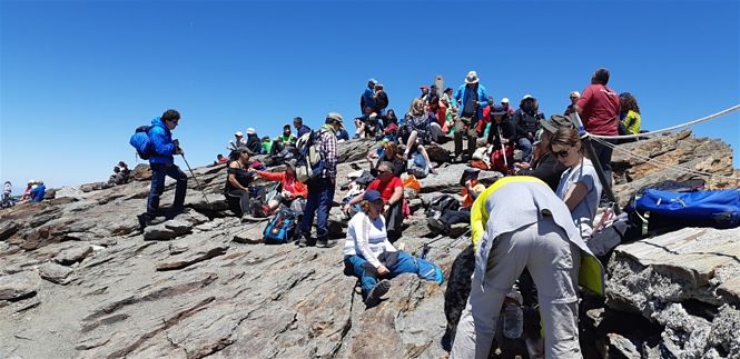 Turistas en Sierra Nevada 