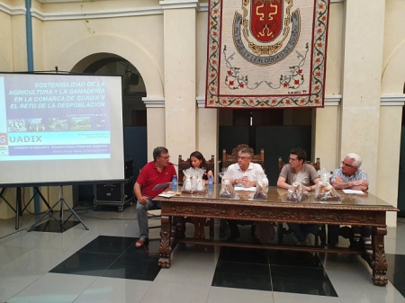 Conferencia inaugural de la IV Feria Comarca de Guadix (AYTO. GUADIX) Conferencia inaugural de la IV Feria Comarca de Guadix (AYTO. GUADIX)