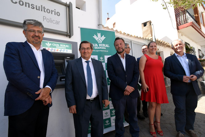 Inauguración del cajero de Polícar (R. MARTÍNEZ / DIPGRA)
