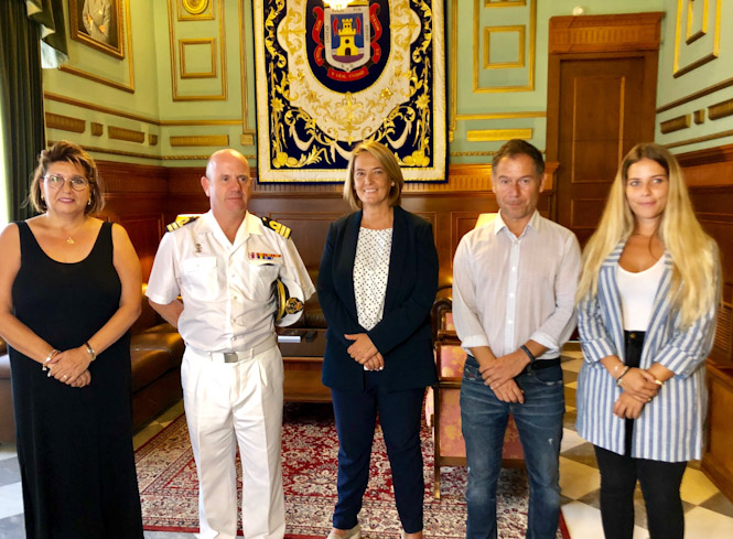 Recepción al Comandante naval de Granada y Almería (AYTO. MOTRIL)