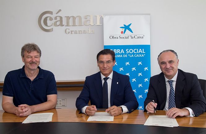 Luis Salvador ha acudido a la firma del convenio entre la OCG y la Obra Social La Caixa (OCG) 