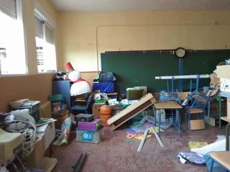 Estado de una de las aulas del CEIP San Francisco de Cájar (CCOO) Estado de una de las aulas del CEIP San Francisco de Cájar (CCOO)