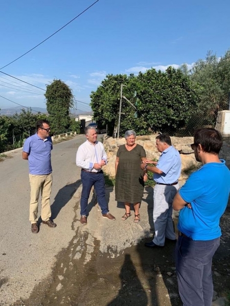 José Maria Villegas, Diputado de obras públicas ha visitado la carretera donde se realizarán las obras (DIPGRA) José Maria Villegas, Diputado de obras públicas ha visitado la carretera donde se realizarán las obras (DIPGRA)